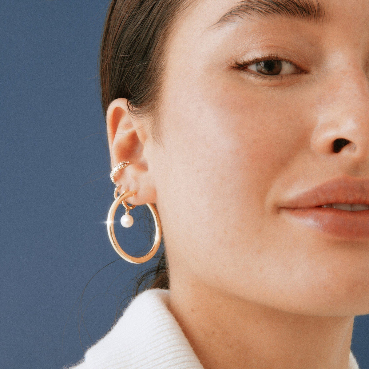 Lisa Yang Jewelry : DIY Small Coiled Wire Hoop Earrings (Huggie Hoops)